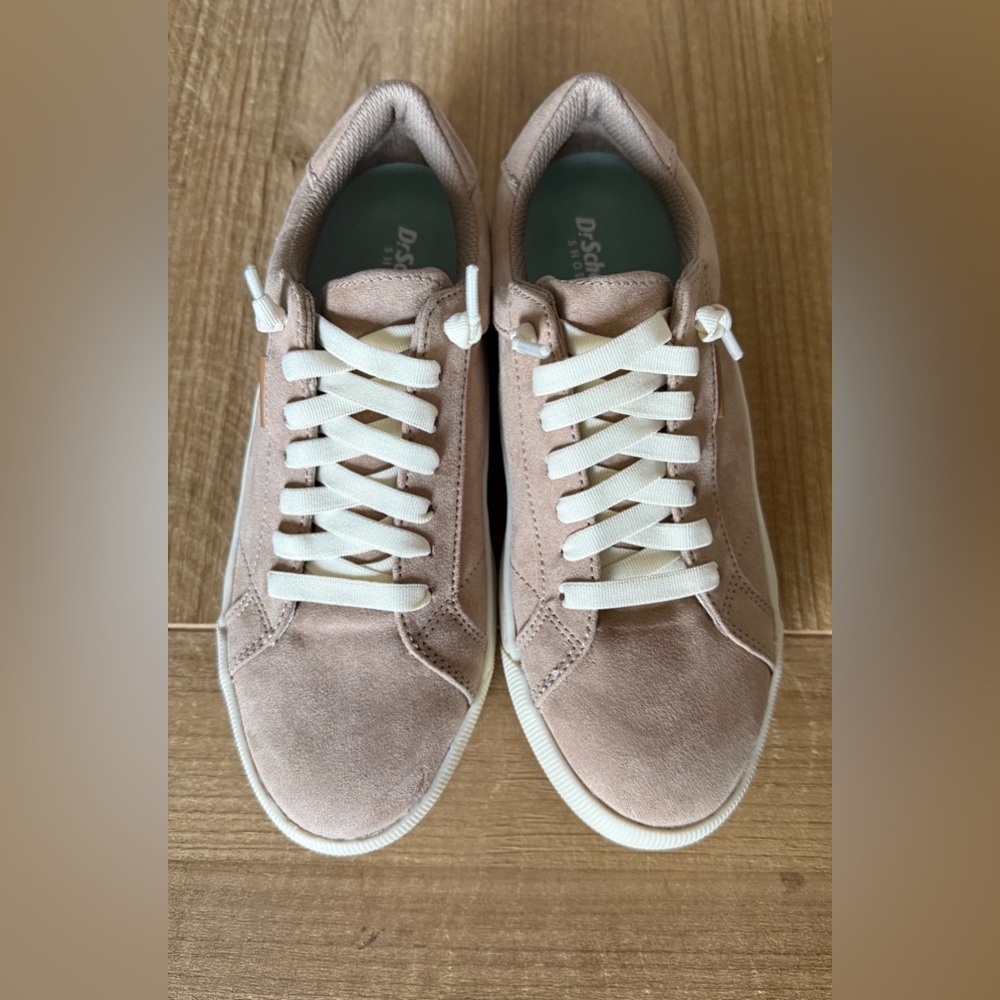 NWOT DR. SCHOLLS Time Off Women's Platform Sneakers size 6 in taupe - Picture 4 of 8